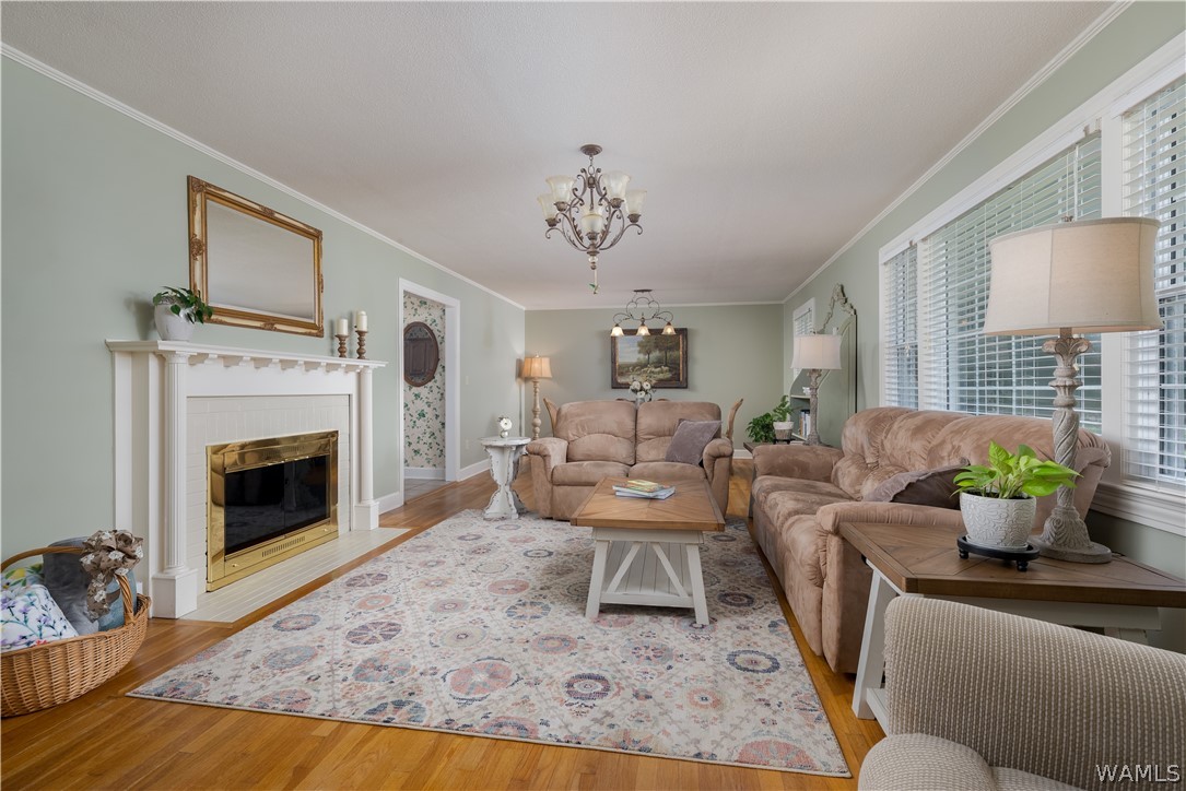 2804 FOREST Brook
