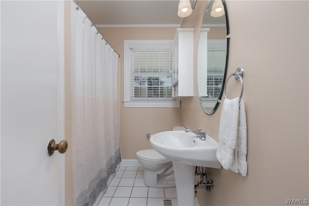 2804 FOREST Brook