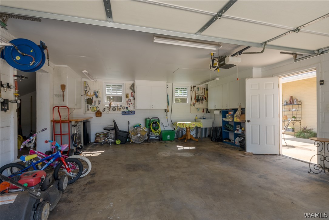 2804 FOREST Brook