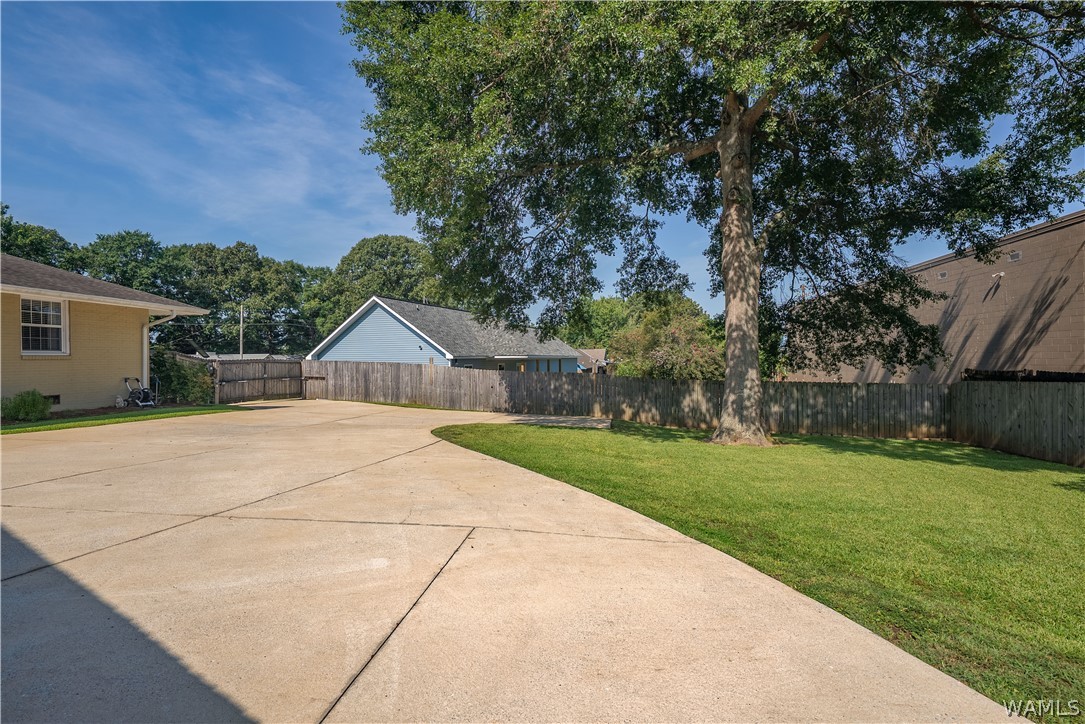 2804 FOREST Brook
