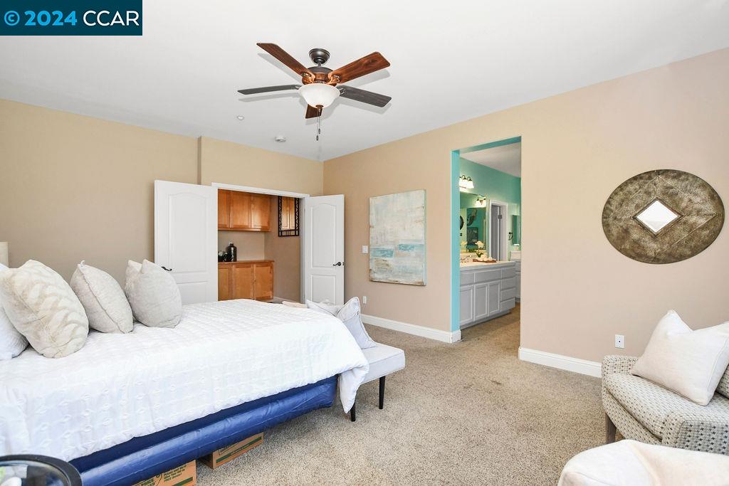 188 E Country Club Dr