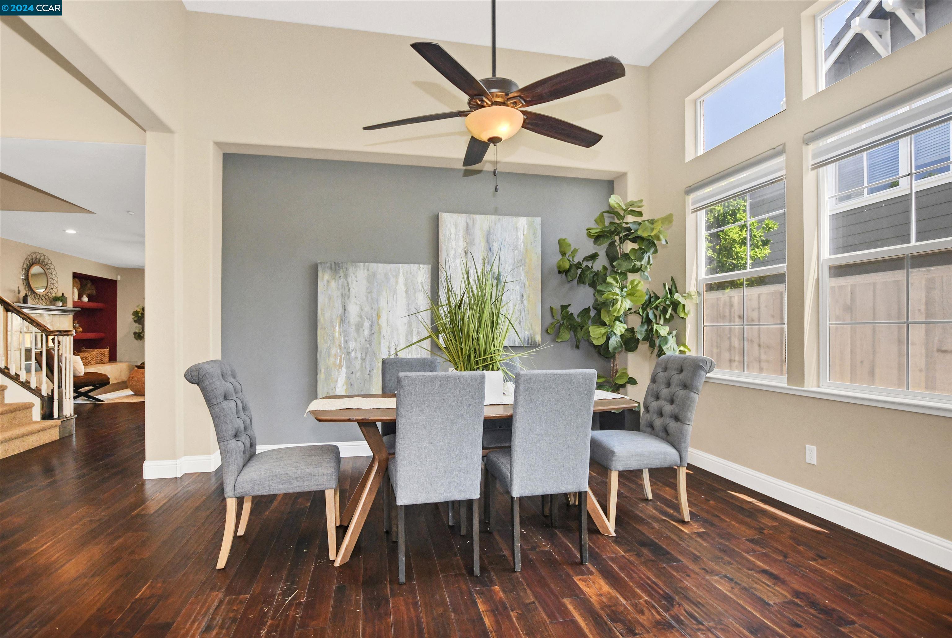 188 E Country Club Dr