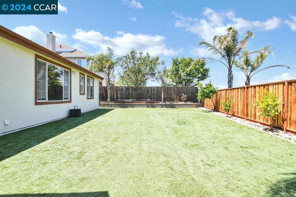 188 E Country Club Dr