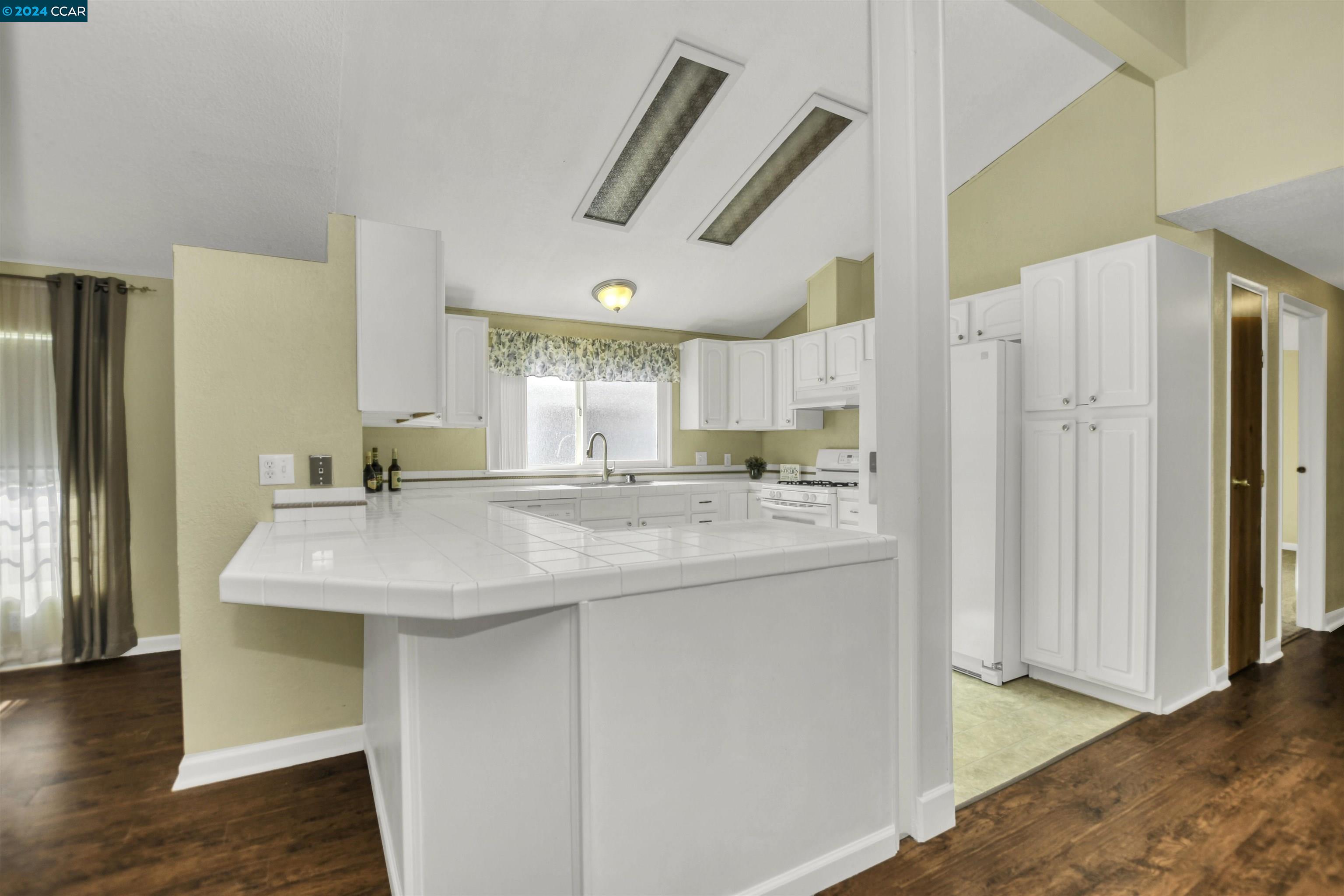 1812 Paris Lane # 68