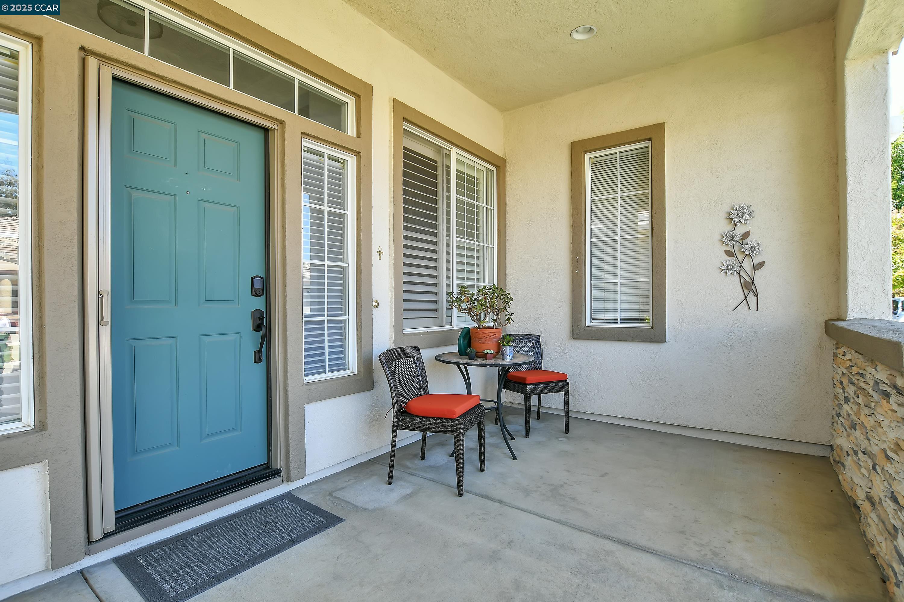 1820 Mariposa Way
