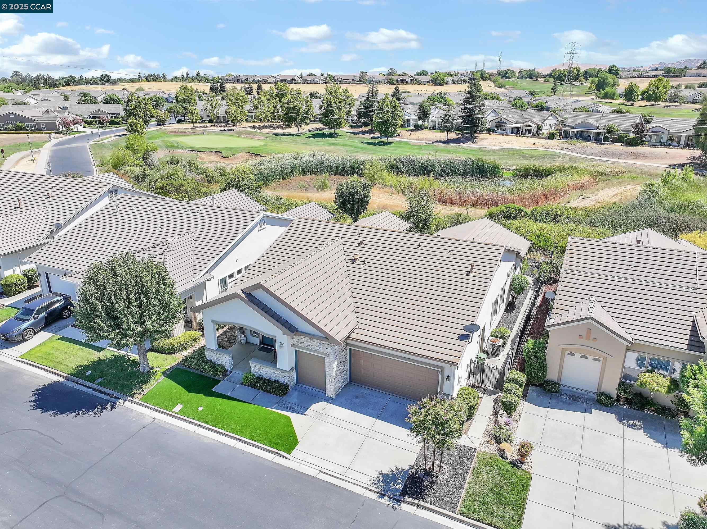 1820 Mariposa Way