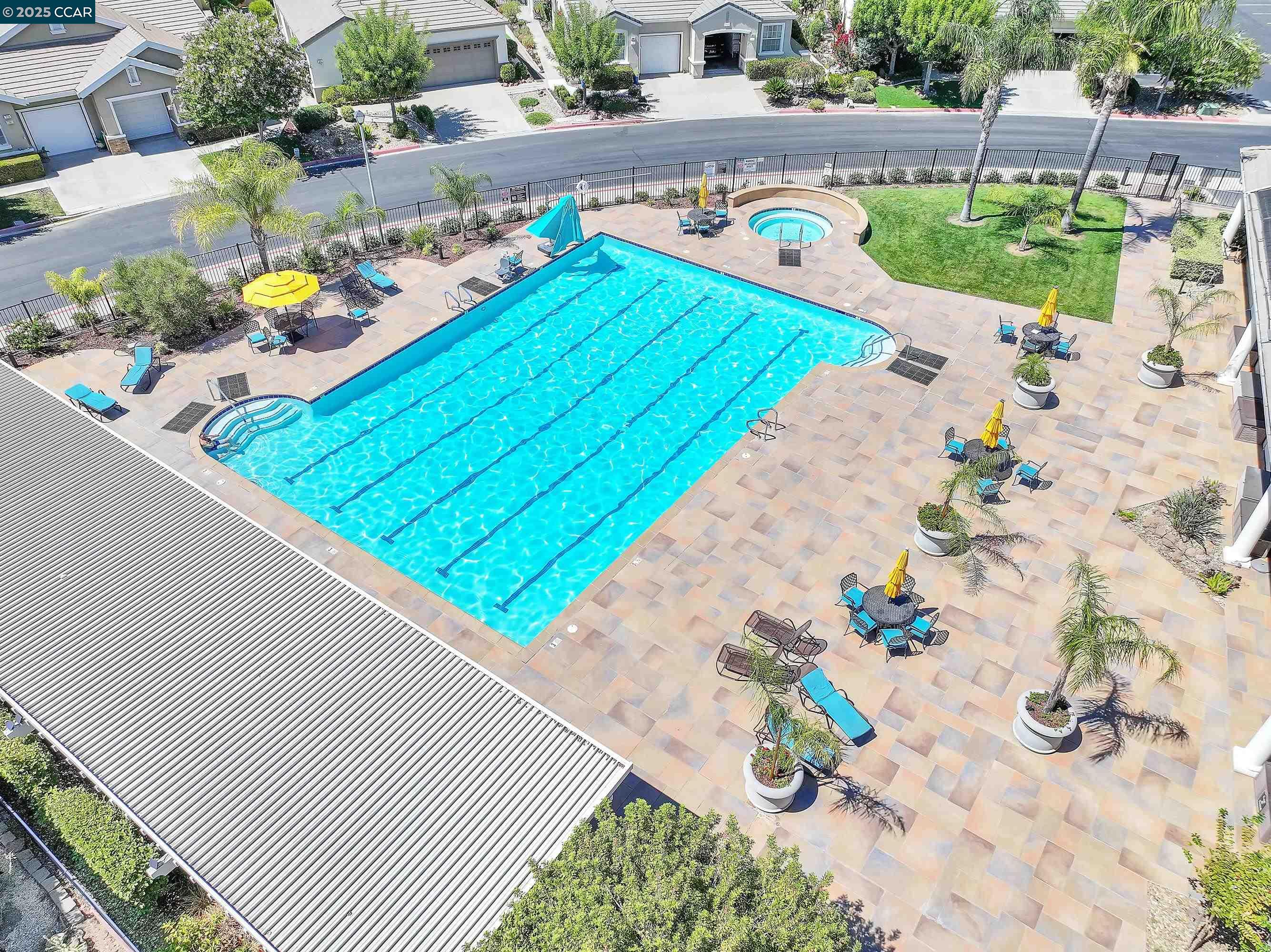 1820 Mariposa Way