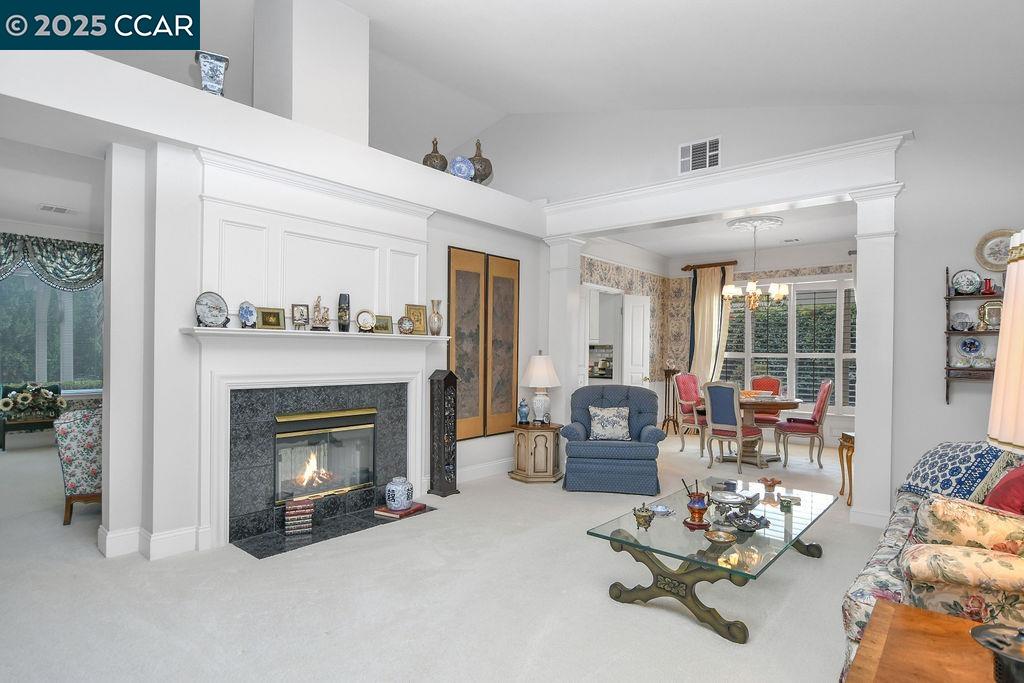 1160 Orchid Dr