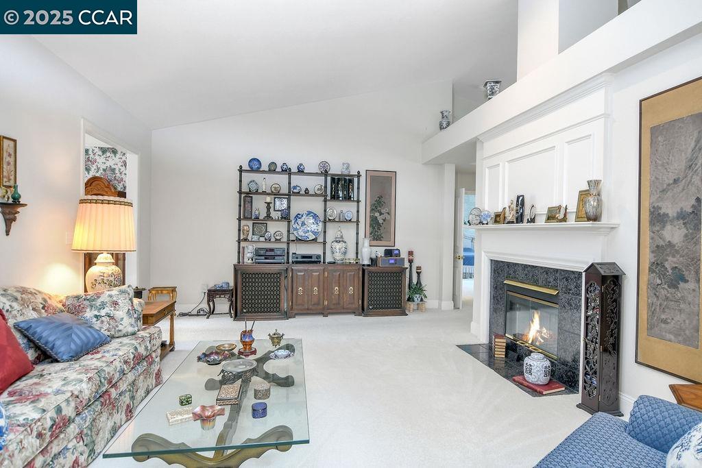 1160 Orchid Dr