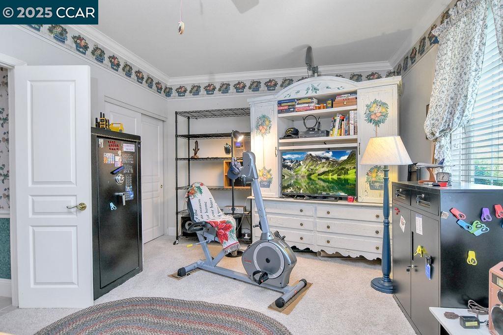1160 Orchid Dr