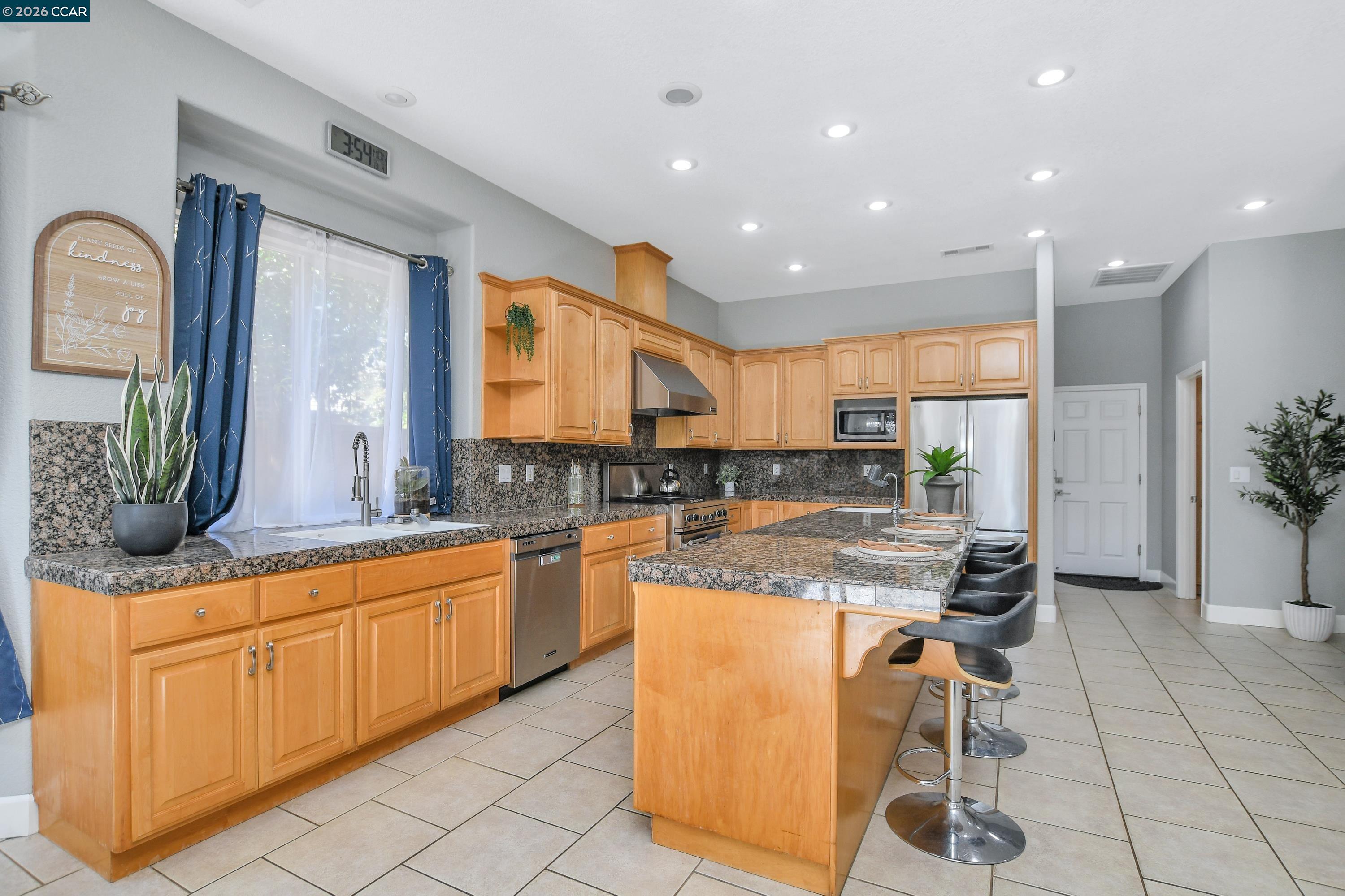 204 Chaps Ct