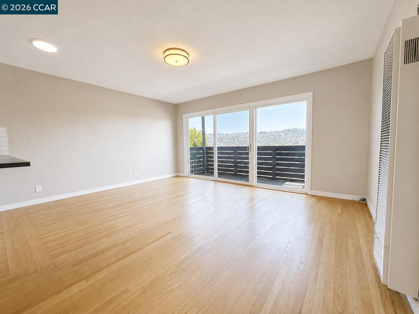 785 Taft Ave # 10