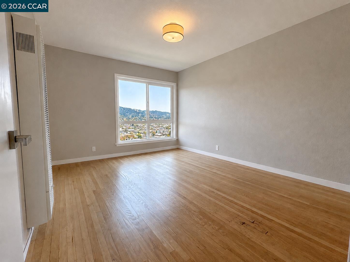 785 Taft Ave # 10
