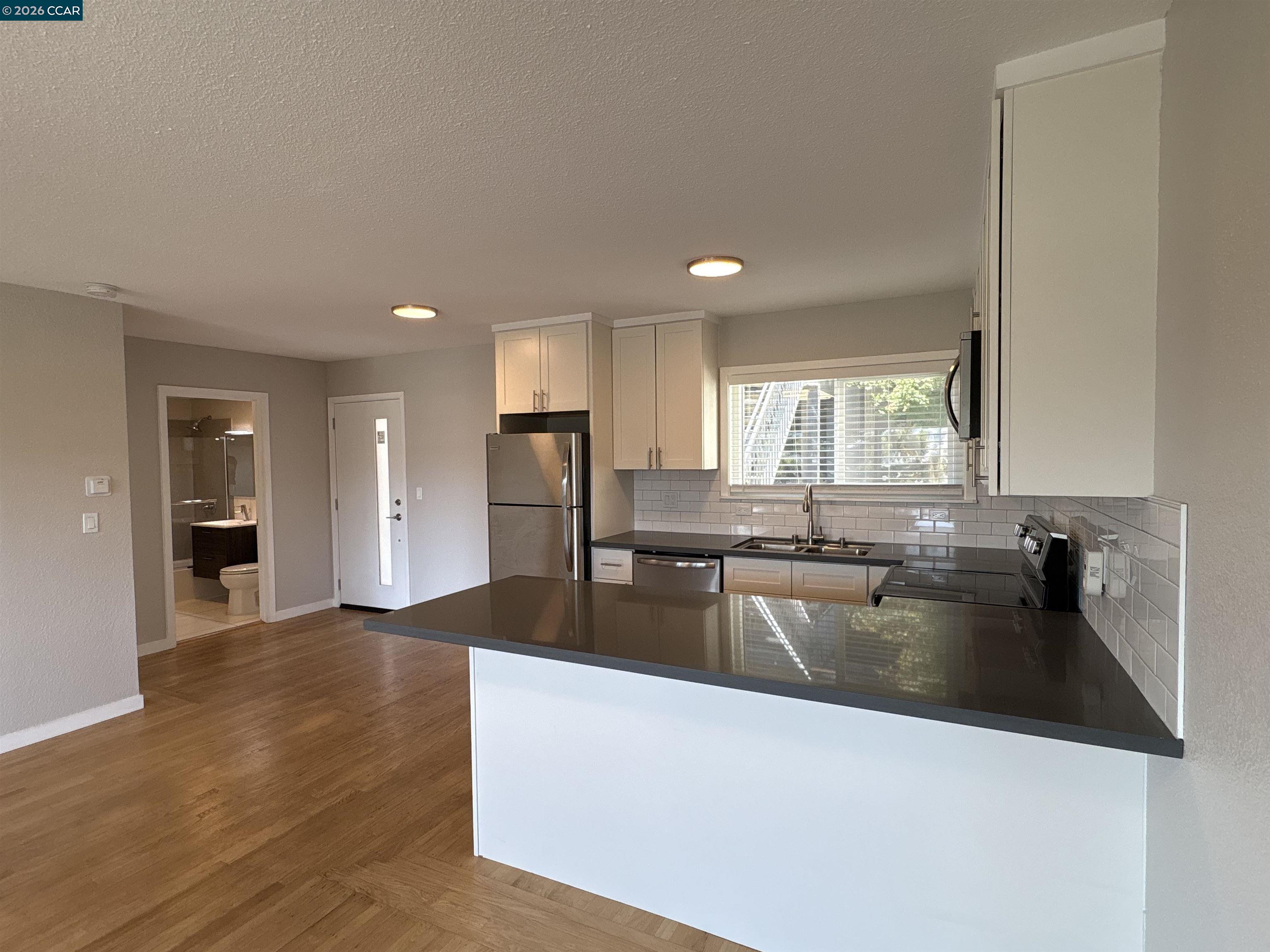 785 Taft Ave # 10