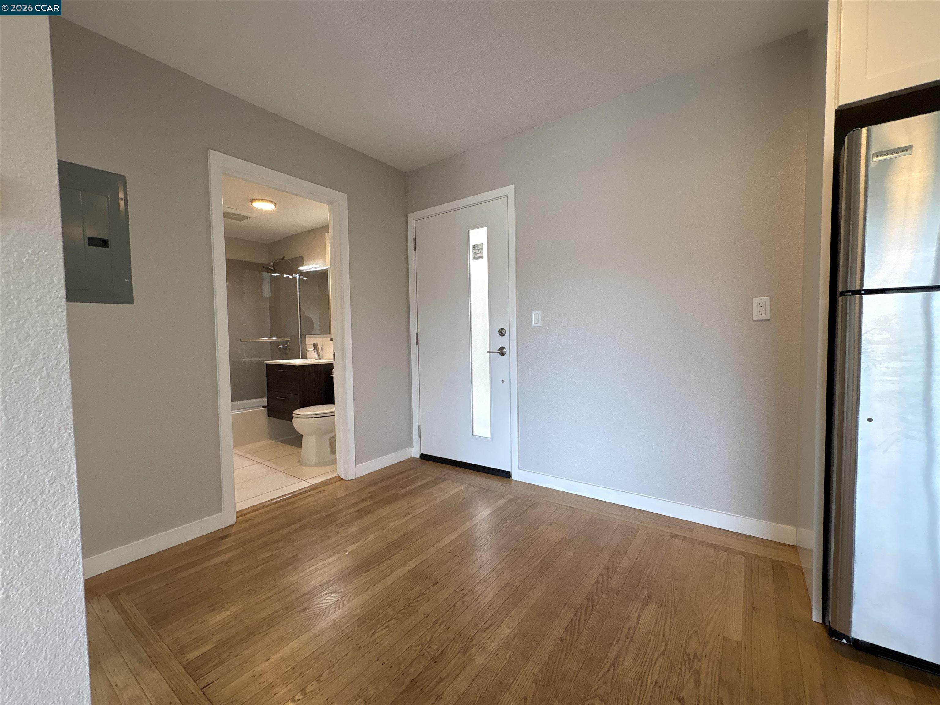 785 Taft Ave # 10