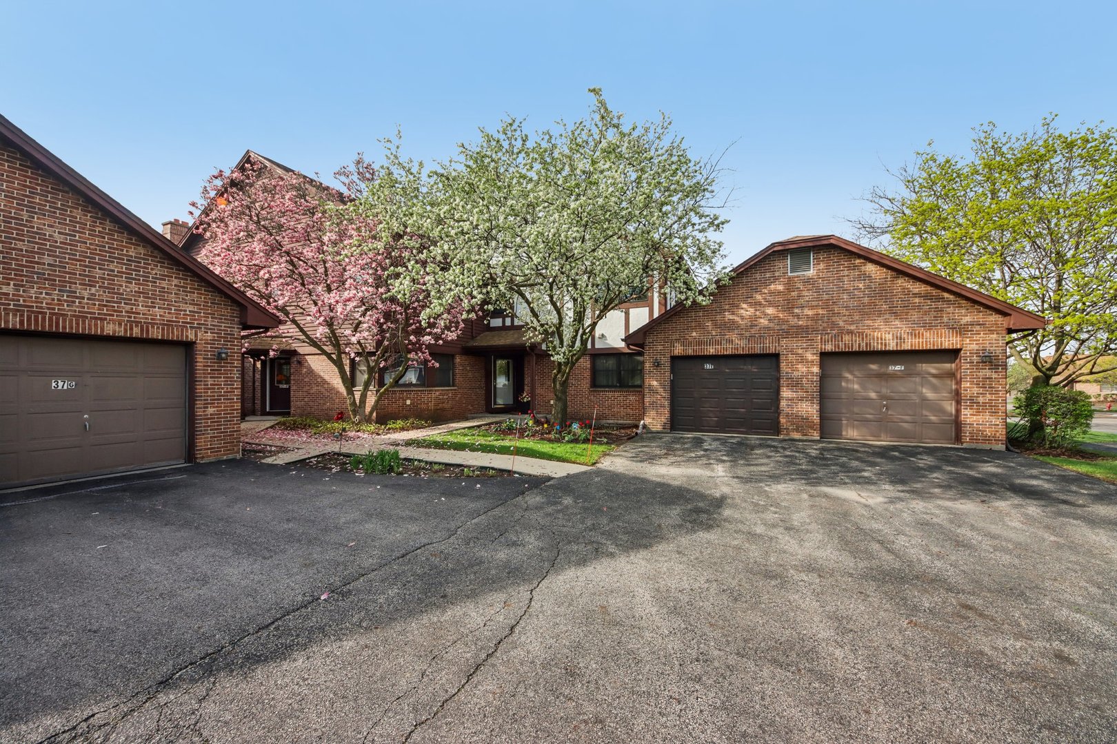 37 Terrace Lane Unit: F