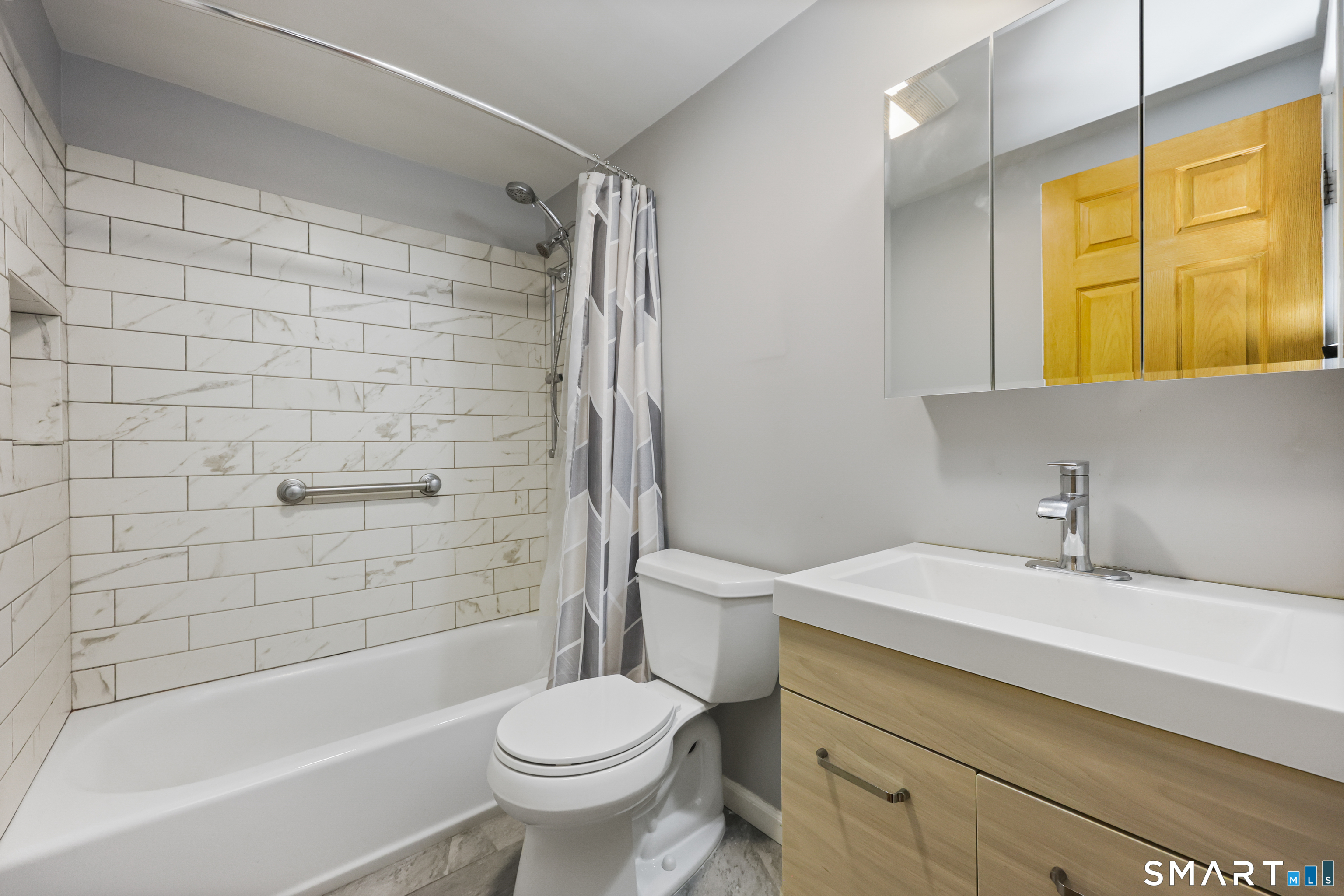 40 California Street B3