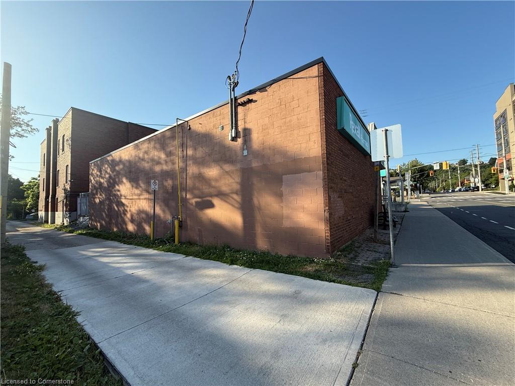 331 Dundurn Street S