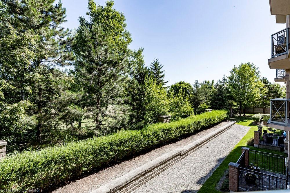 212-2075 Amherst Heights Drive Unit: 212