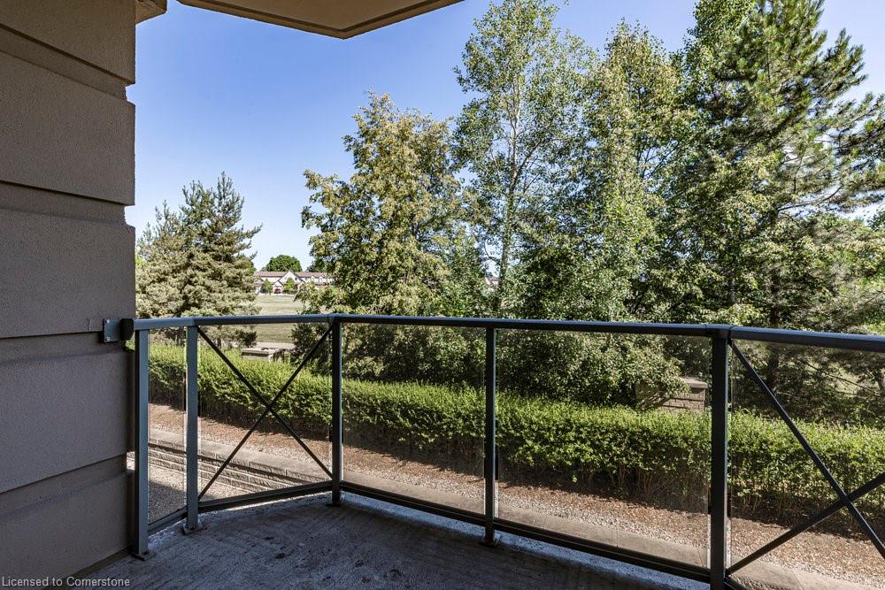 212-2075 Amherst Heights Drive Unit: 212