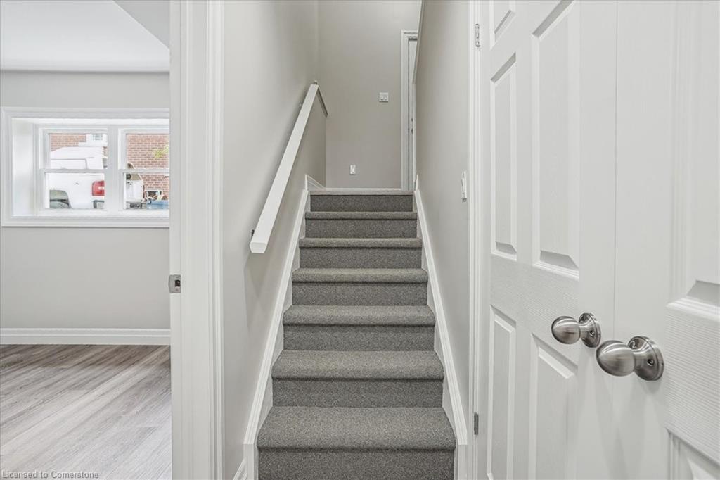 2-38 Viewpoint Avenue Unit: 2