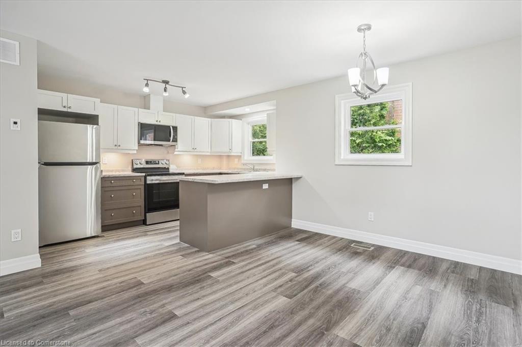 2-38 Viewpoint Avenue Unit: 2