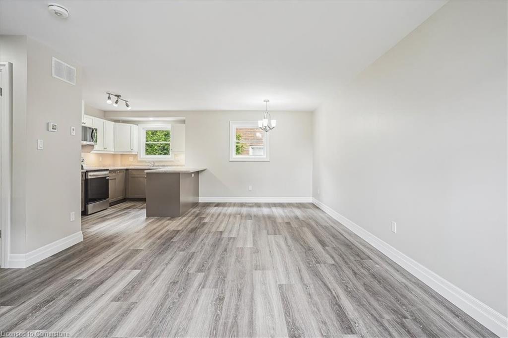 2-38 Viewpoint Avenue Unit: 2