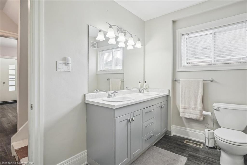 1-38 Viewpoint Avenue Unit: 1