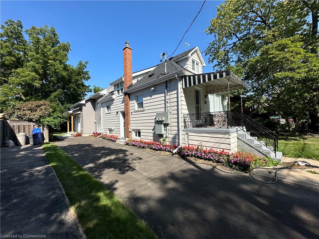 1-38 Viewpoint Avenue Unit: 1