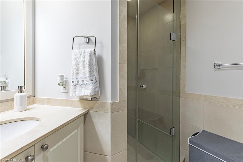 502-1055 Southdown Road Unit: 502