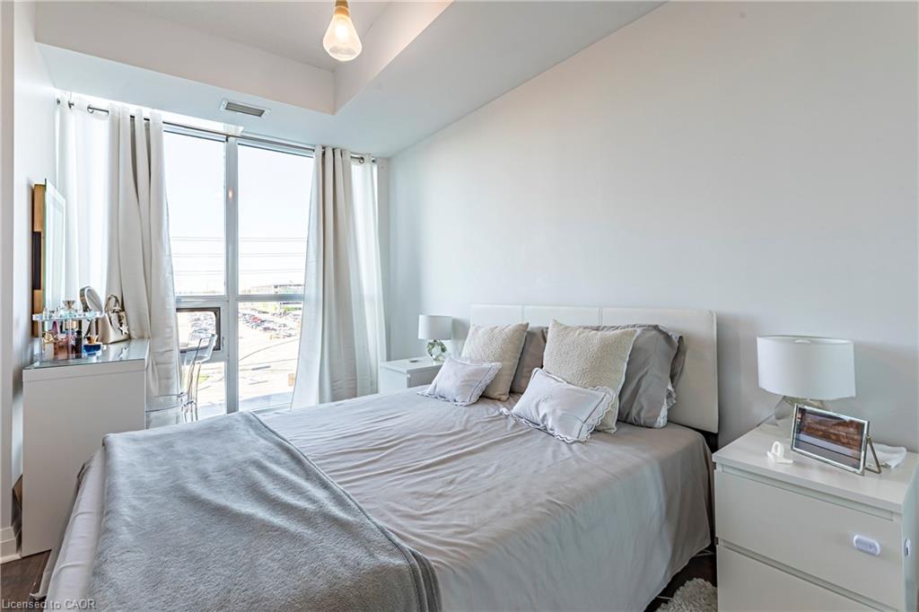 502-1055 Southdown Road Unit: 502