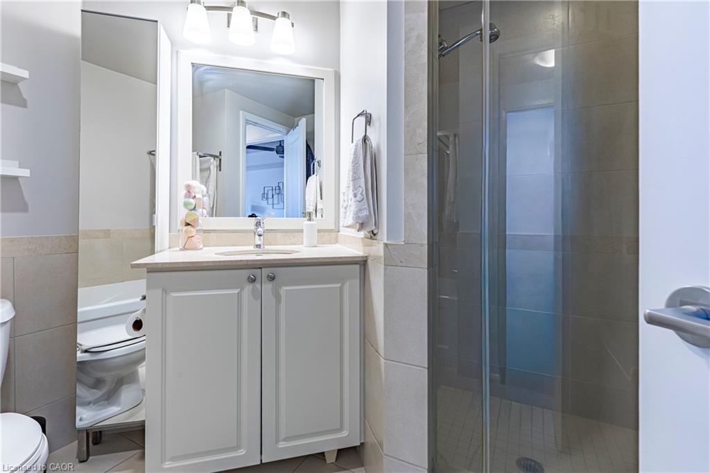502-1055 Southdown Road Unit: 502