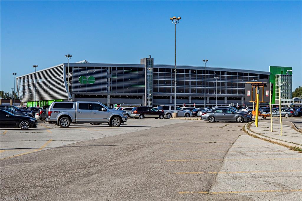 502-1055 Southdown Road Unit: 502