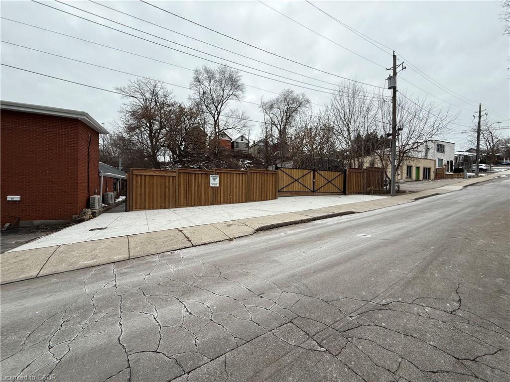 43 Glen Road
