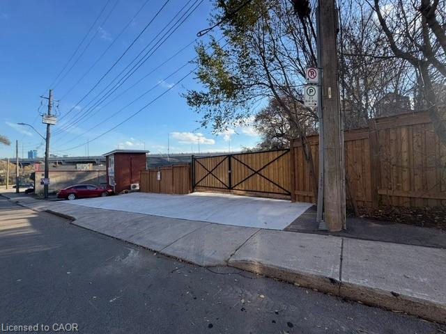 43 Glen Road