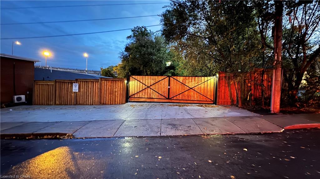 43 Glen Road