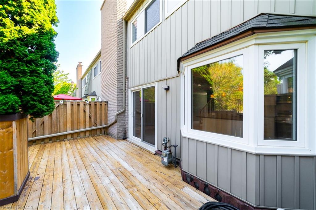 2-1011 White Oak Drive Unit: 2