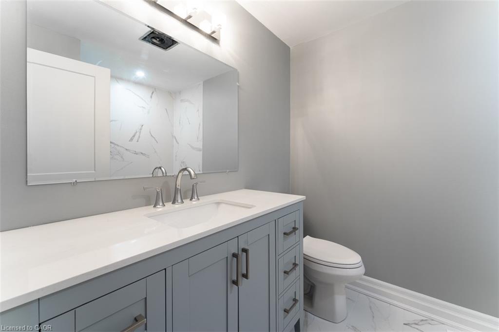 2-1011 White Oak Drive Unit: 2