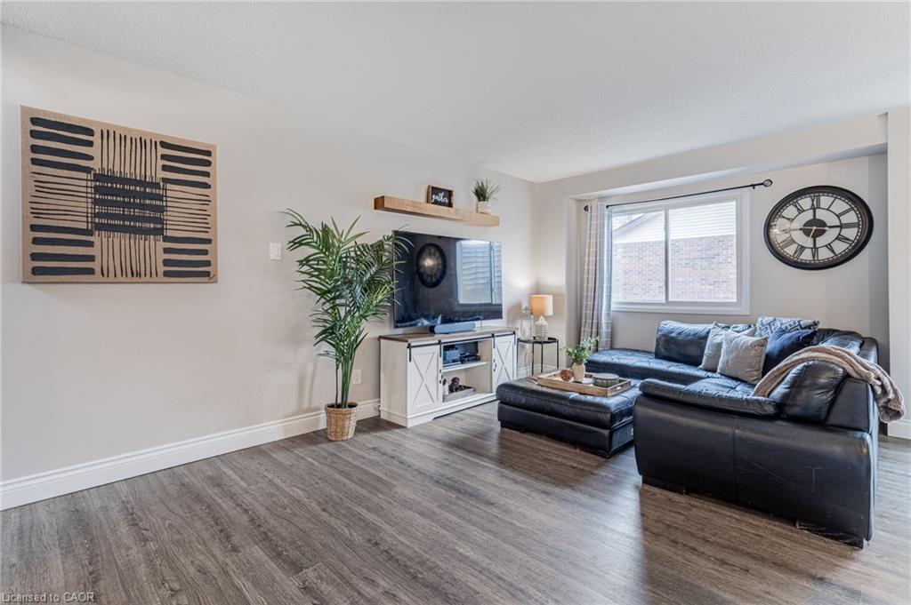 43-2065 Amherst Heights Court Unit: 43