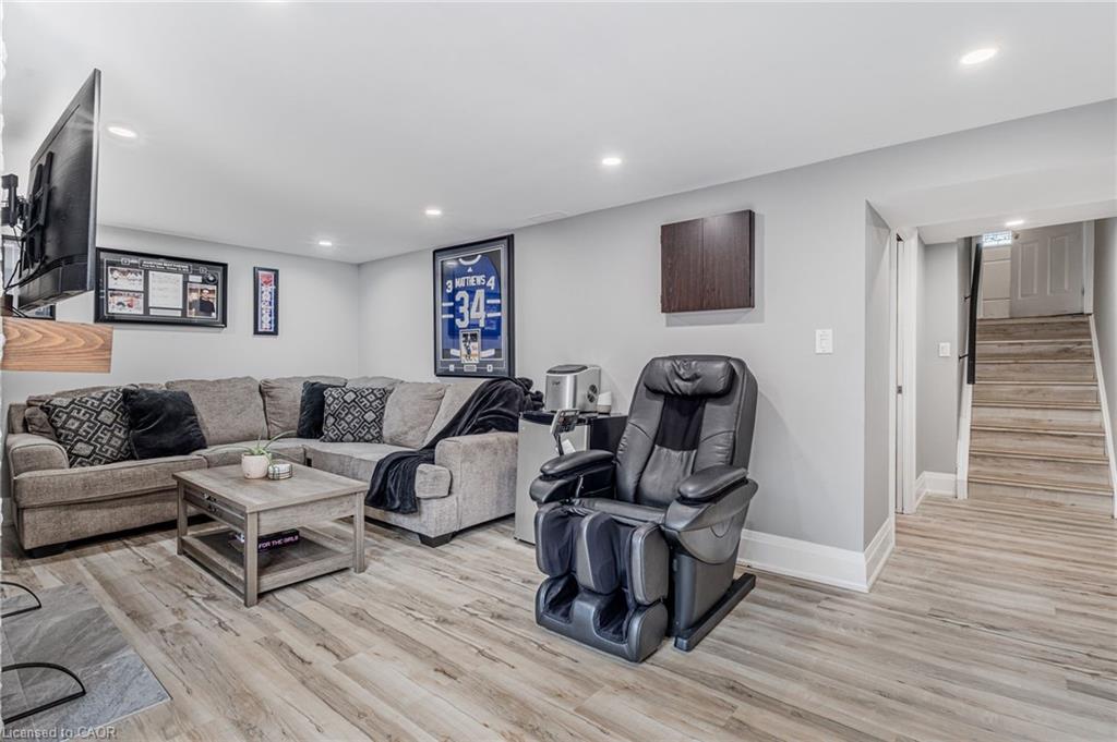 43-2065 Amherst Heights Court Unit: 43