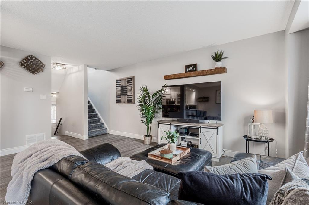 43-2065 Amherst Heights Court Unit: 43