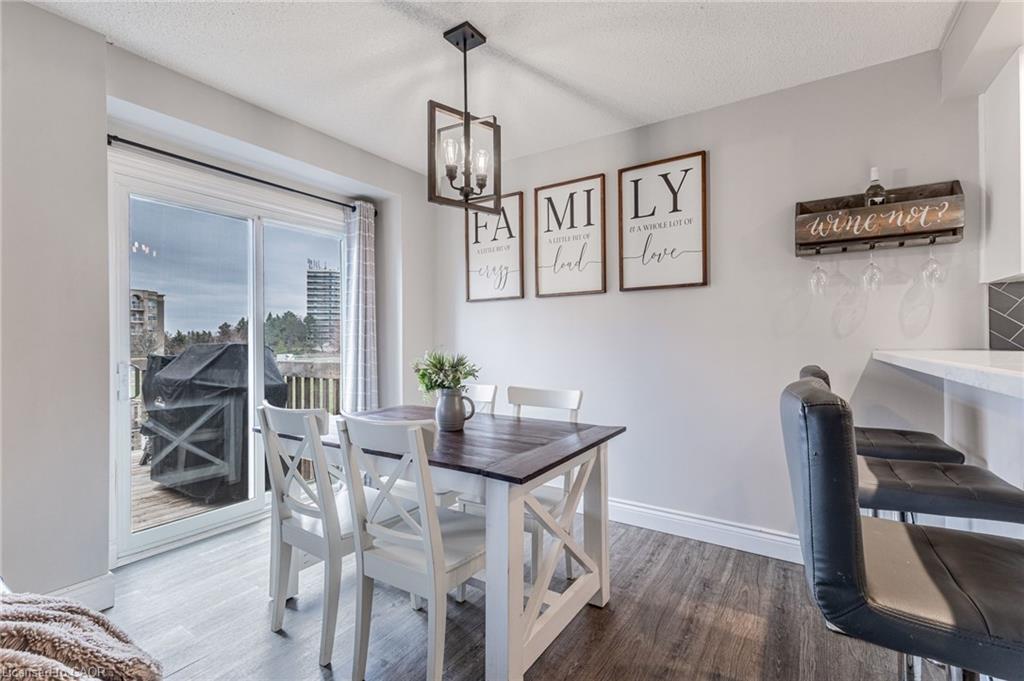 43-2065 Amherst Heights Court Unit: 43