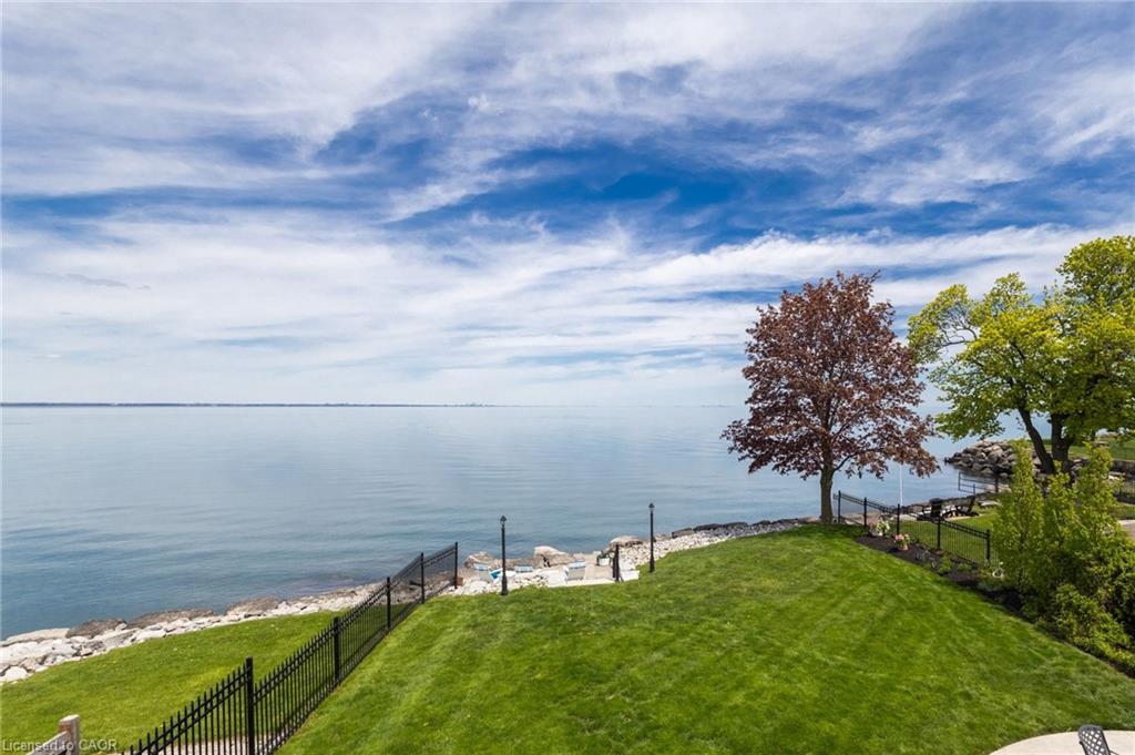 97 Lakeview Drive