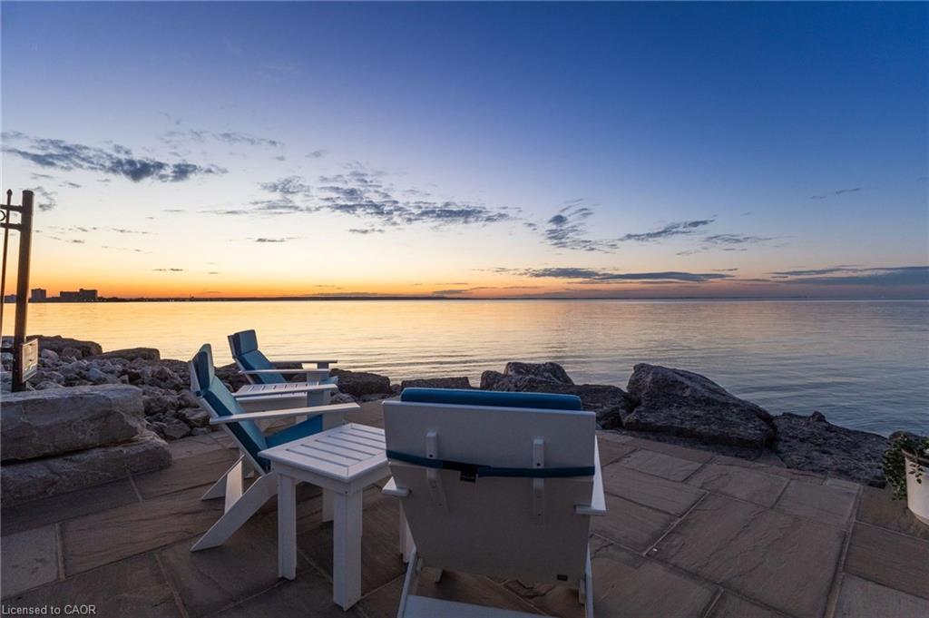 97 Lakeview Drive
