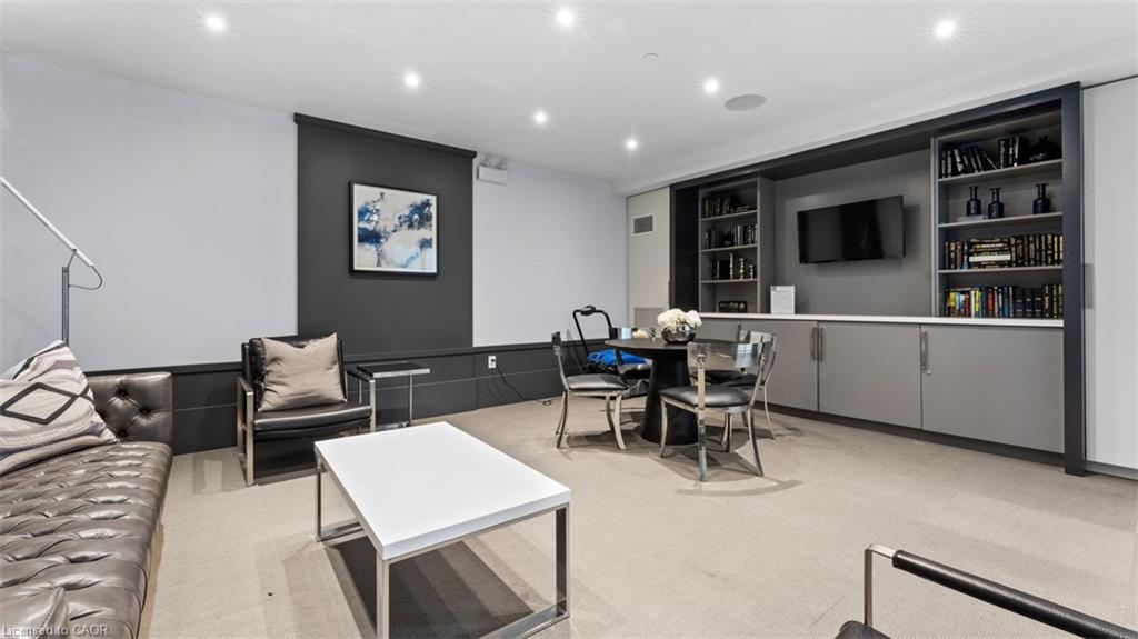 213-10 Concord Place Unit: 213