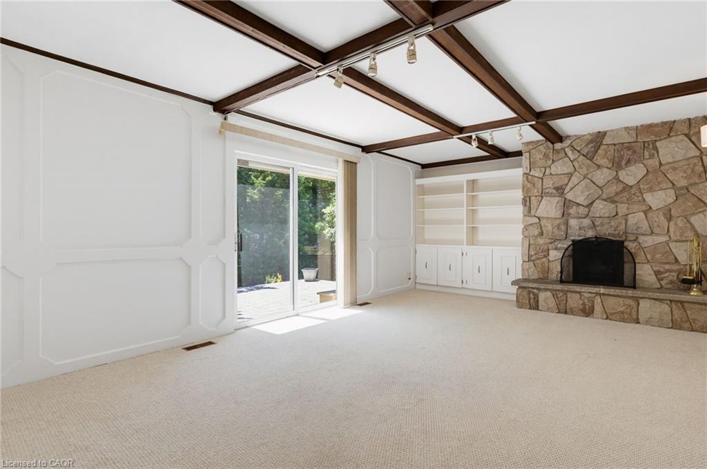 304 Oakwood Court