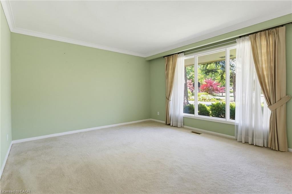 304 Oakwood Court