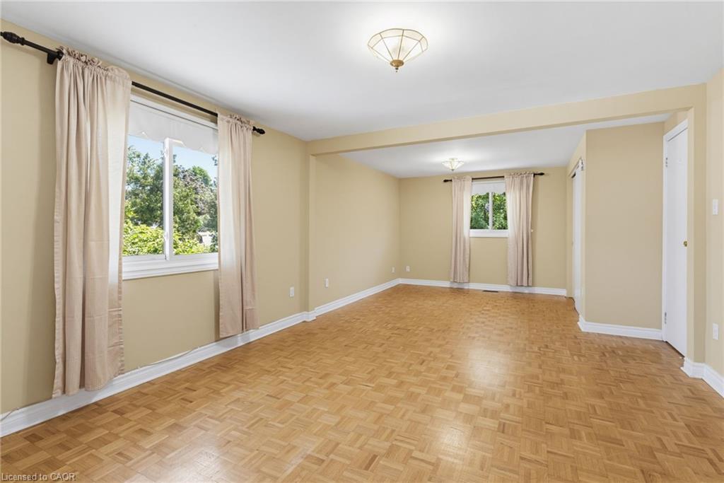 304 Oakwood Court
