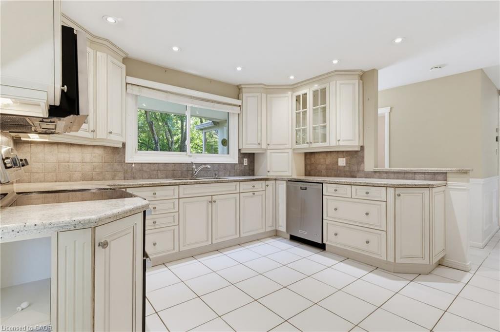 304 Oakwood Court