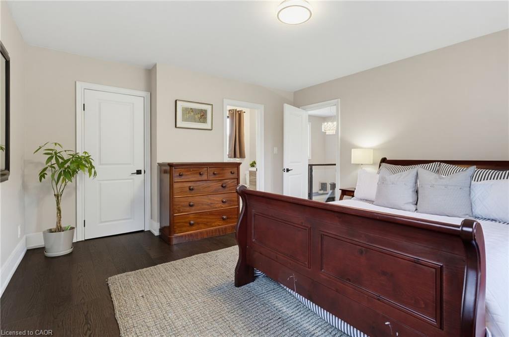 365 Cosburn Crescent